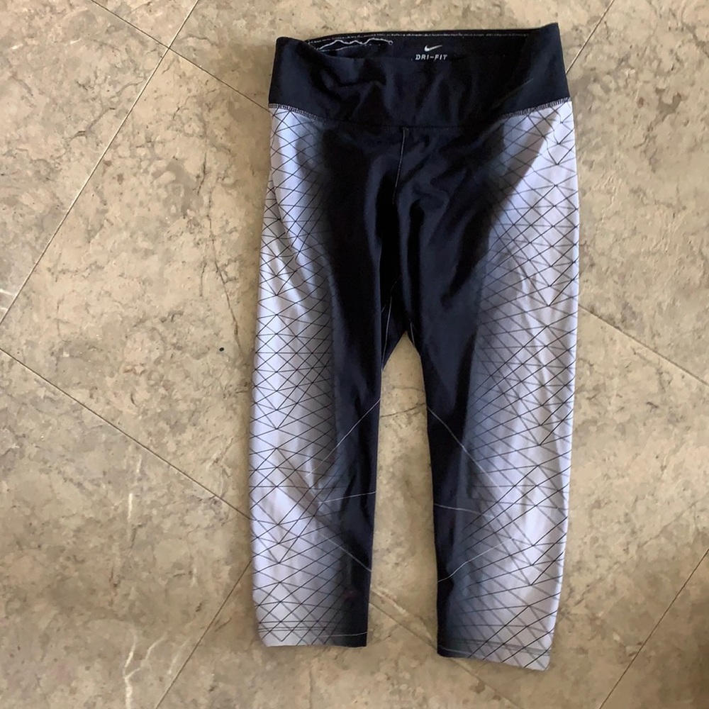 Nike dri fit leggings